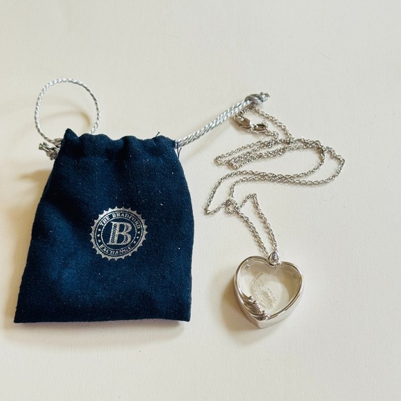 Bradford Exchange Touch of an Angel Crystal Necklace Silver plated Designer rare - Picture 1 of 8